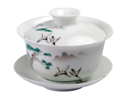 Porcelain Gaiwan Songhe with Crane and pine motif, with saucer and lid.