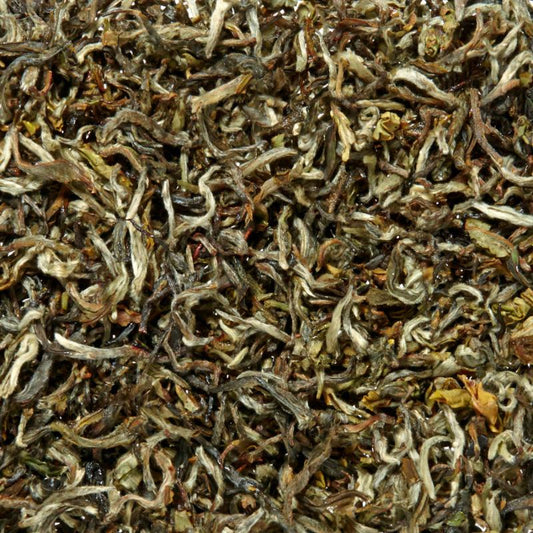 Shangri La organic loose-leaf white tea from Nepal with delicate whole leaves by Lunula Tea.